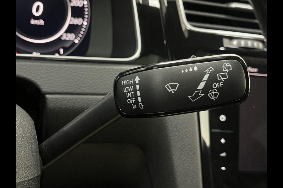 Volkswagen Golf *4Motion R*DYNAUDIO*440PK*AKRA*PANO*MAXTON*ACC*CAM