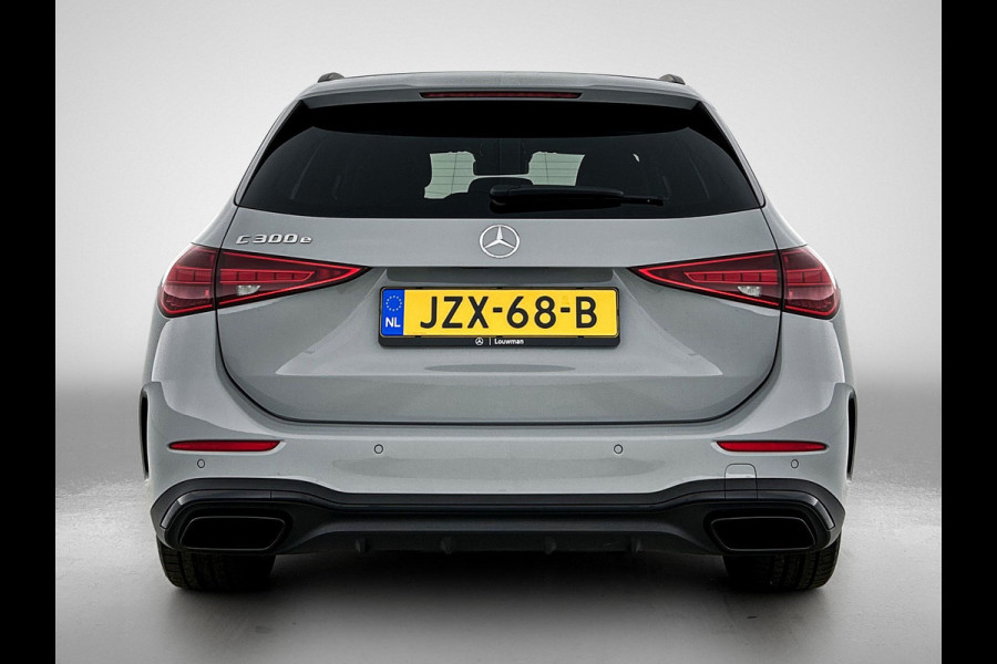 Mercedes-Benz C-Klasse Estate 300 e AMG Plug-In Hybride AMG Line | Night Pakket | Memory Voorstoelen | Easy-Pack Achterklep | Stuur en Stoelverwarming. Inclusief 24 maanden Mercedes-Benz Certified garantie voor Europa.