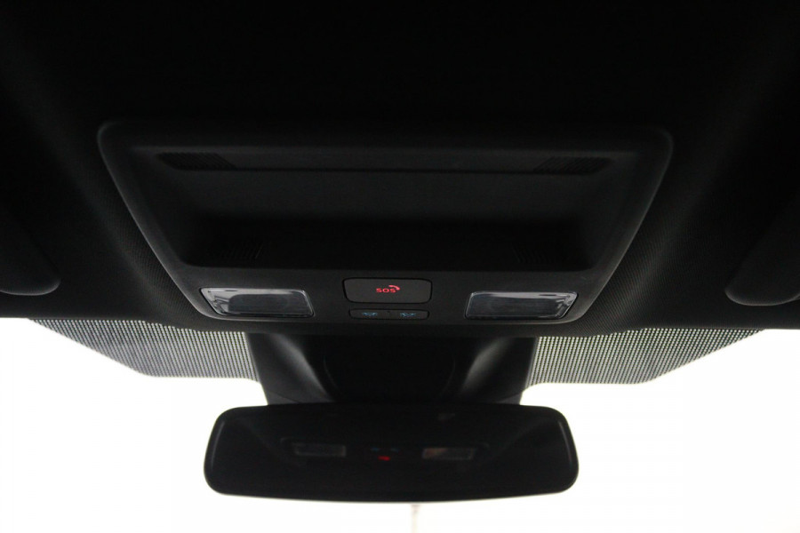 Ford FOCUS Wagon Hybrid*ST-LINE*NAVI*ECC*CRUISE*CAM*STUURVERWARMING