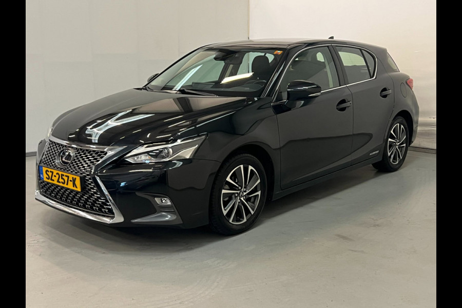 Lexus CT 200h / NL-auto / Camera / Navi / Xenon / DAB / Clima