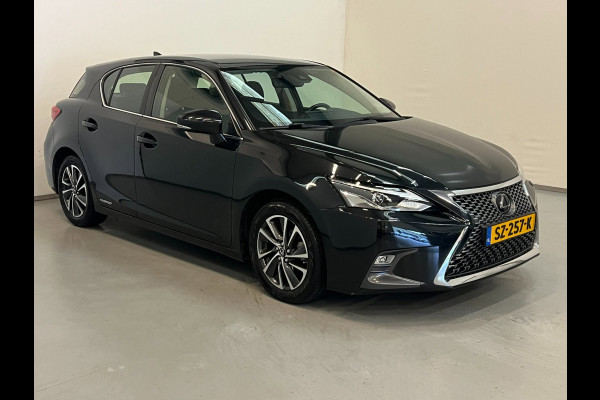 Lexus CT 200h / NL-auto / Camera / Navi / Xenon / DAB / Clima