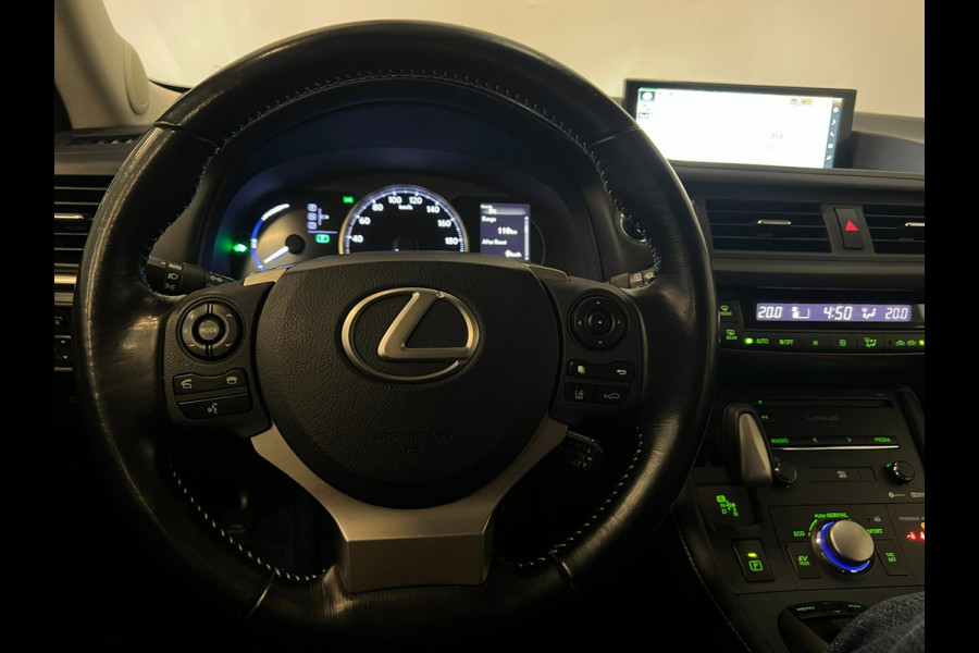 Lexus CT 200h / NL-auto / Camera / Navi / Xenon / DAB / Clima