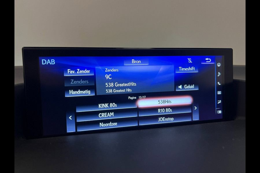 Lexus CT 200h / NL-auto / Camera / Navi / Xenon / DAB / Clima