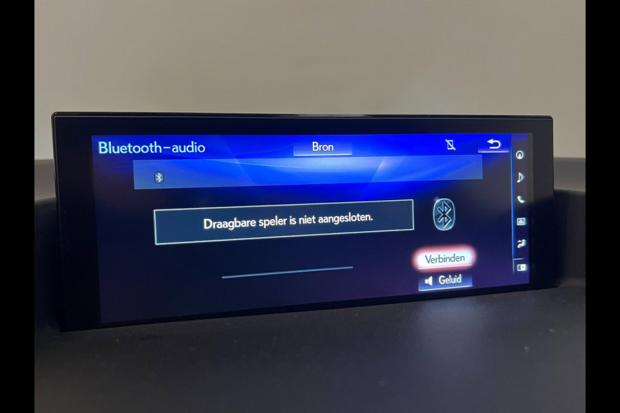 Lexus CT 200h / NL-auto / Camera / Navi / Xenon / DAB / Clima