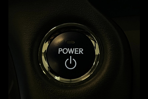 Lexus CT 200h / NL-auto / Camera / Navi / Xenon / DAB / Clima