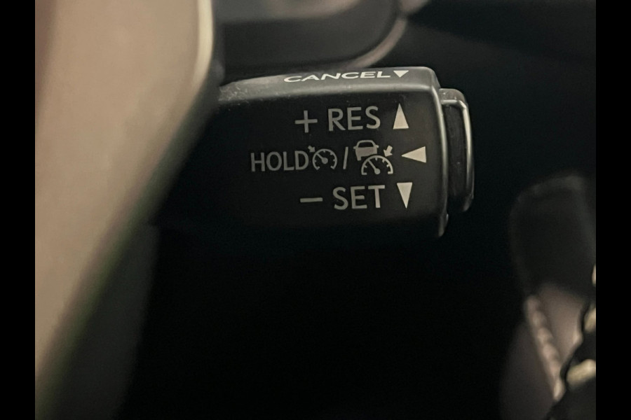 Lexus CT 200h / NL-auto / Camera / Navi / Xenon / DAB / Clima