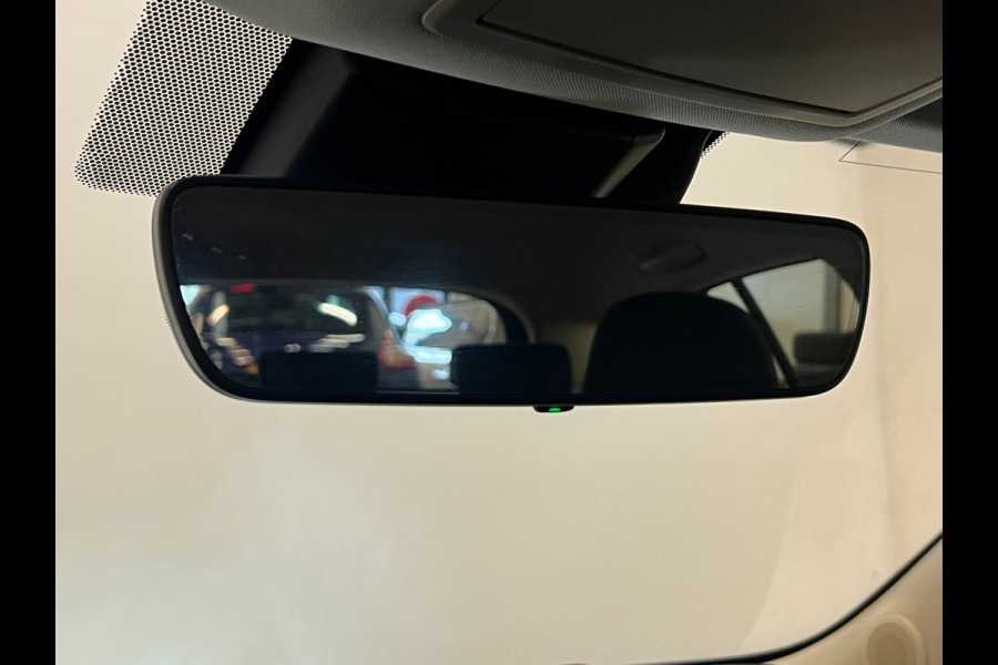 Lexus CT 200h / NL-auto / Camera / Navi / Xenon / DAB / Clima