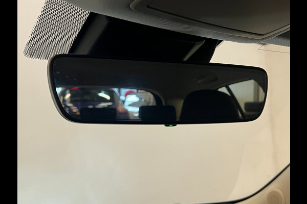 Lexus CT 200h / NL-auto / Camera / Navi / Xenon / DAB / Clima