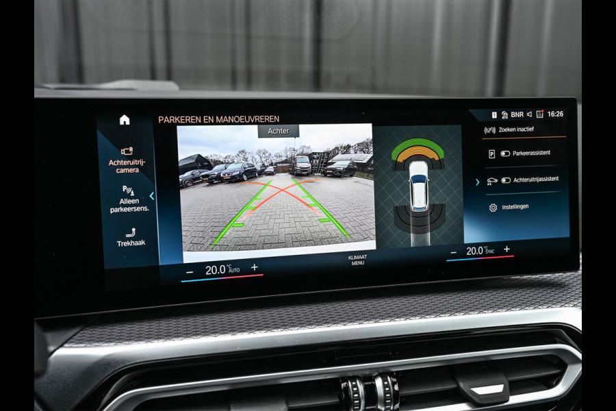 BMW 3 Serie Touring 330e xDrive M-Sport | Comfort access | Trekhaak | Adaptive led | Driving assistant prof. | Dab+ | Hifi sound | Head-up | Camera