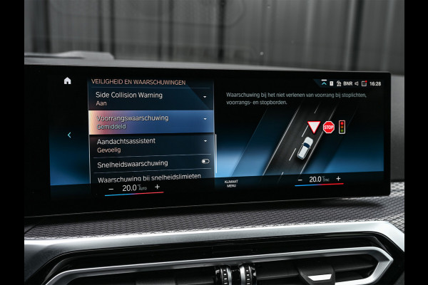 BMW 3 Serie Touring 330e xDrive M-Sport | Comfort access | Trekhaak | Adaptive led | Driving assistant prof. | Dab+ | Hifi sound | Head-up | Camera