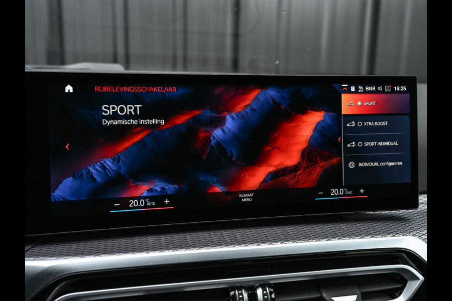 BMW 3 Serie Touring 330e xDrive M-Sport | Comfort access | Trekhaak | Adaptive led | Driving assistant prof. | Dab+ | Hifi sound | Head-up | Camera