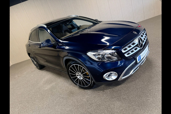 Mercedes-Benz GLA 250 Urban-PANORAMA-MEMORY-360 CAMERA-TREKHAAK-COMPL.