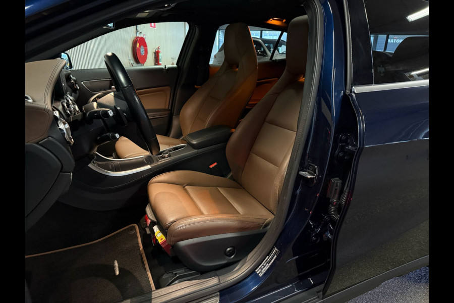 Mercedes-Benz GLA 250 Urban-PANORAMA-MEMORY-360 CAMERA-TREKHAAK-COMPL.