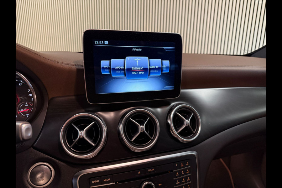 Mercedes-Benz GLA 250 Urban-PANORAMA-MEMORY-360 CAMERA-TREKHAAK-COMPL.