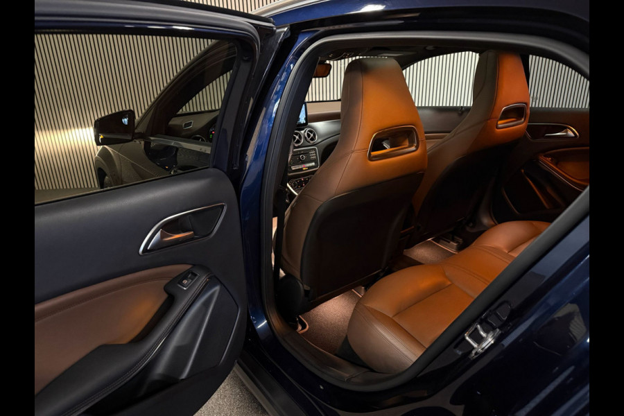 Mercedes-Benz GLA 250 Urban-PANORAMA-MEMORY-360 CAMERA-TREKHAAK-COMPL.