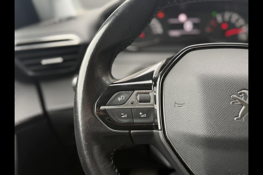 Peugeot 2008 1.2 PureTech Blue Lease Active 1e Eigenaar|Navi|Trekhaak|Carplay|Clima|Cruise|PDC|Dealer Onderhouden|N.A.P|APK tot 01-2027