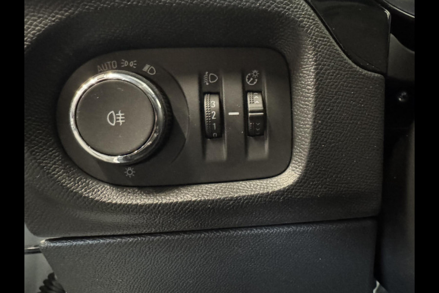 Opel Corsa 1.2 Turbo Hybrid 100pk GS Automaat Navigatie Apple Carplay/Android Auto Camera Parkeersensoren Cruise Control Dodehoek assistent Airco Lichtmetalen velgen Virtual Cockpit Getinte ramen