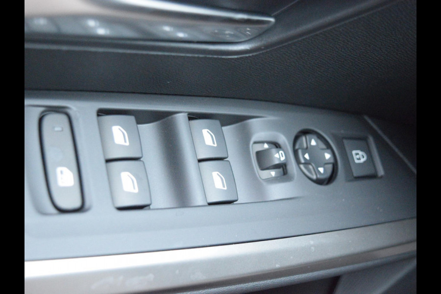 Peugeot 3008 1.6 plug-in Hybrid 195 Allure PARKEERSENSOREN MET CAMERA | CLIMATE CONTROL | CRUISE CONTROL | DEMO