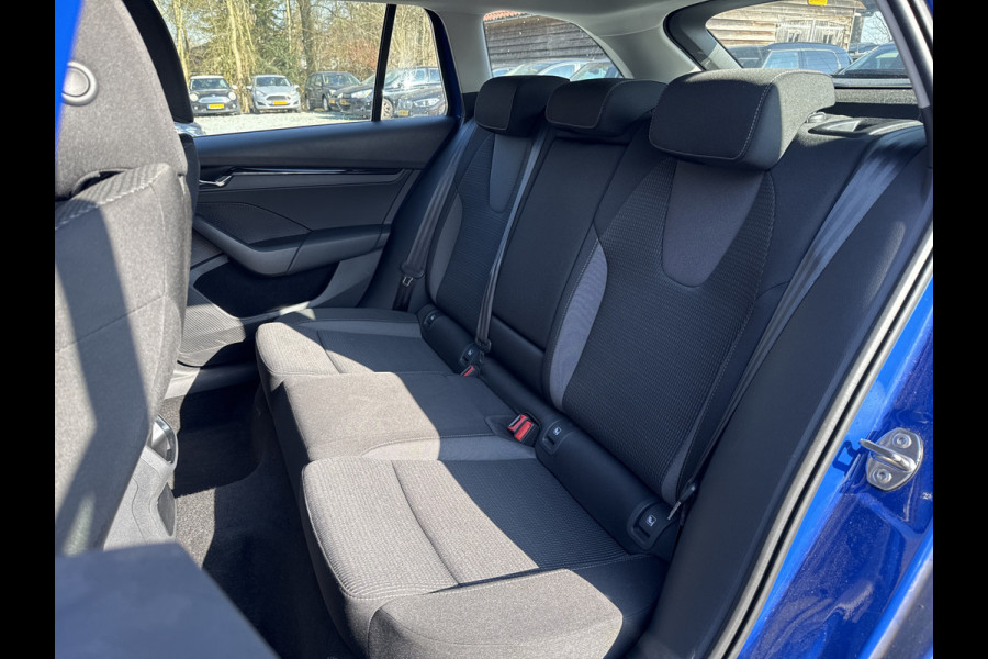 Škoda Octavia Combi TSI iV 204PK PHEV BUSINESS EDITION VIRTUAL/CRUISE/CARPLAY