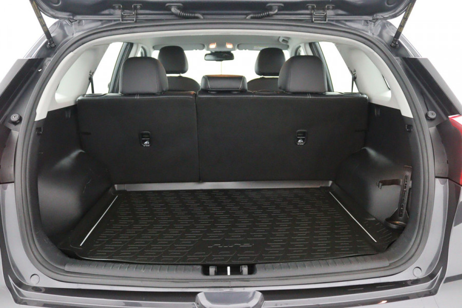 Kia e-Niro D.LINE*64 kWh*3FASE*CARPLAY*CAM*NAVI*ECC*LANE-ASS