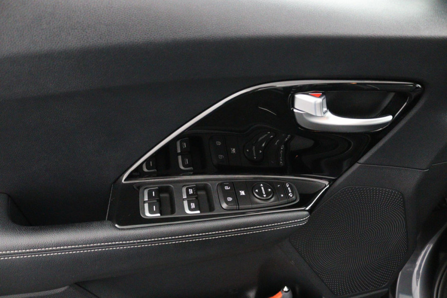 Kia e-Niro D.LINE*64 kWh*3FASE*CARPLAY*CAM*NAVI*ECC*LANE-ASS