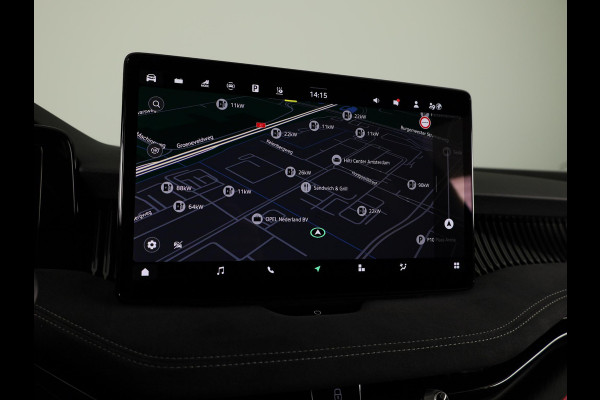 Škoda Superb Combi Sportline Business PHEV 1.5 TSI 204 pk 6 versn. DSG | Panoramadak, elektrisch bedienbaar | Trekhaak, wegklapbaar | Travel Assist Plus Sportline | Dynamic Chassis Control Pakket | CANTON Soundsystem | Lichtmetalen velgen 19 inch Aniara Aero zilver