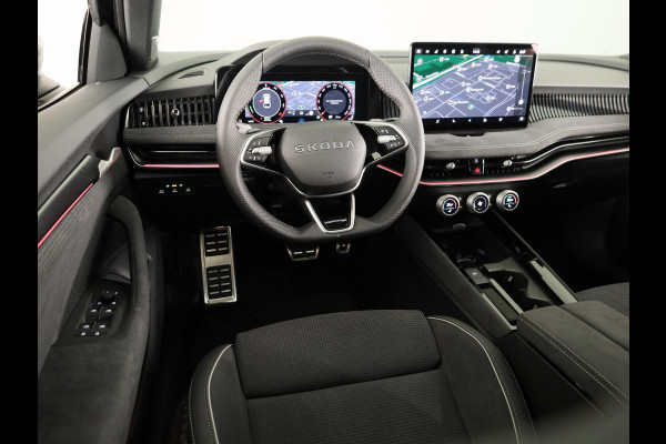 Škoda Superb Combi Sportline Business PHEV 1.5 TSI 204 pk 6 versn. DSG | Panoramadak, elektrisch bedienbaar | Trekhaak, wegklapbaar | Travel Assist Plus Sportline | Dynamic Chassis Control Pakket | CANTON Soundsystem | Lichtmetalen velgen 19 inch Aniara Aero zilver