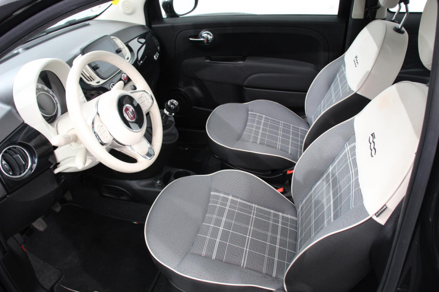 Fiat 500 1.0 Hybrid Lounge Plus | Navigatie | Panorama Dak | Parkeersensoren Achter | Climatronic | lichtmetalen Velgen | Dab