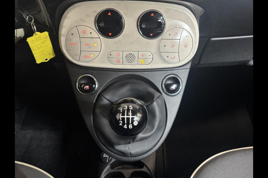 Fiat 500 1.0 Hybrid Lounge Plus | Navigatie | Panorama Dak | Parkeersensoren Achter | Climatronic | lichtmetalen Velgen | Dab