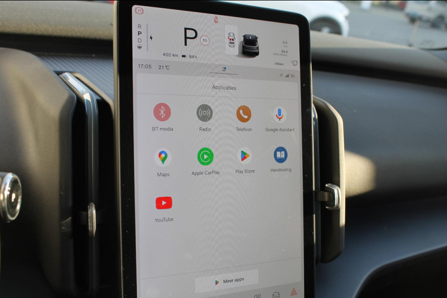 Volvo EX30 Single Motor Extended Range Plus 69 kWh Google Services / 19" lichtmetalen velgen / Parkeer sensoren voor en achter met parkeercamera achter / Adaptieve Cruise Control