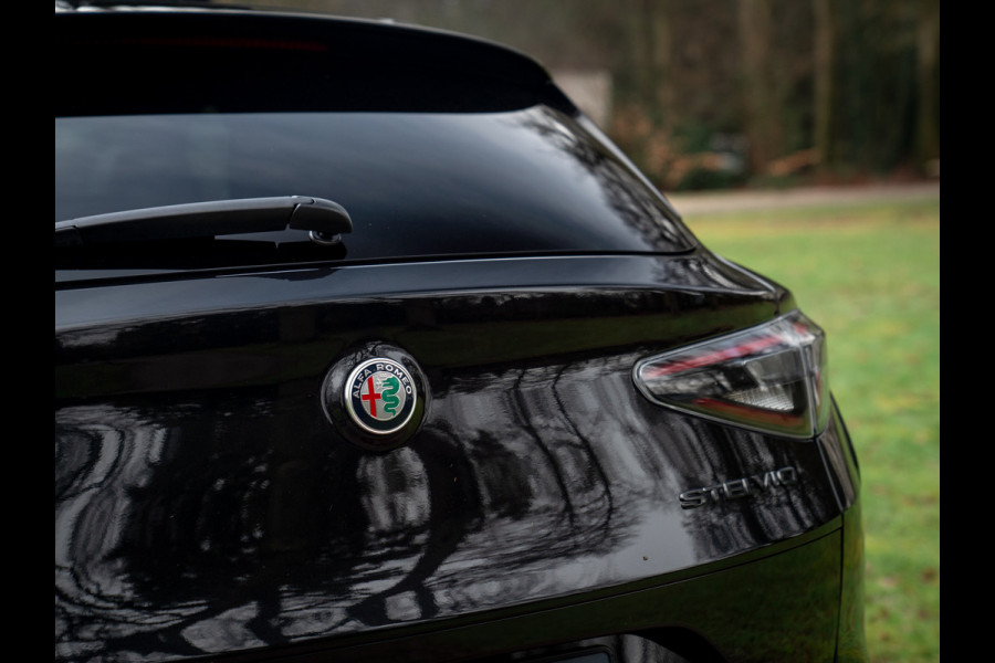Alfa Romeo Stelvio 2.9 V6 AWD Quadrifoglio | Pano-dak | Harman/Kardon | Driver Assistance Pack 2
