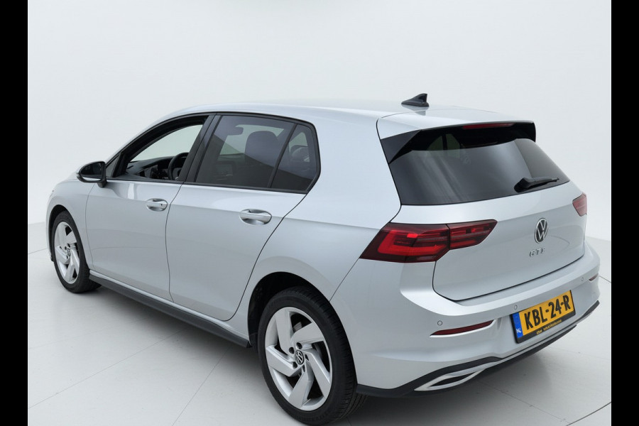 Volkswagen Golf GTE 245PK DSG HYBRID SPORT CAMERA/NAVI/IQ-LIGHT/HEAD-UP/SFEERVERL.