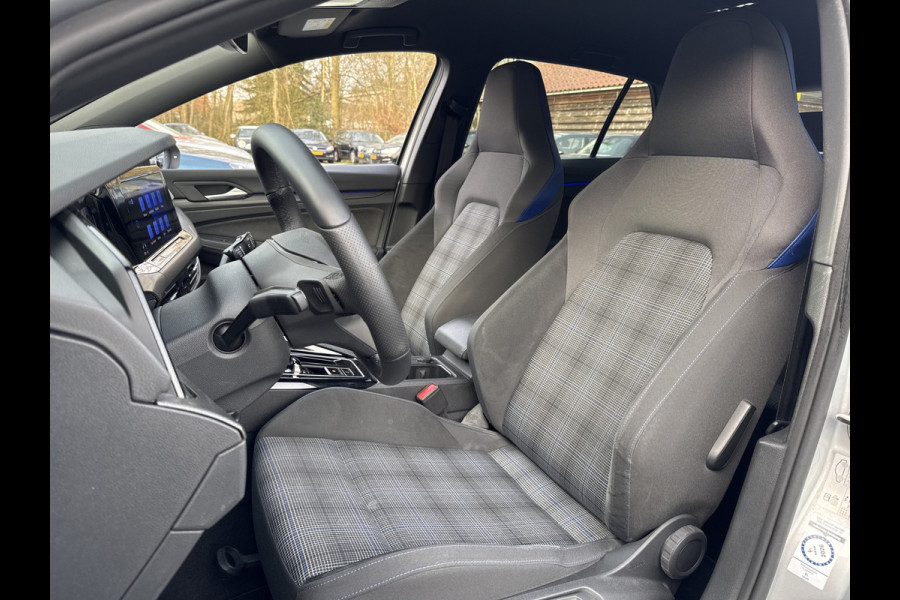 Volkswagen Golf GTE 245PK DSG HYBRID SPORT CAMERA/NAVI/IQ-LIGHT/HEAD-UP/SFEERVERL.