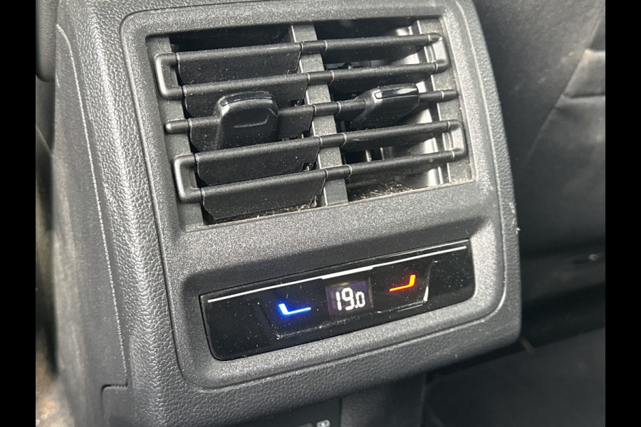 Volkswagen Golf GTE 245PK DSG HYBRID SPORT CAMERA/NAVI/IQ-LIGHT/HEAD-UP/SFEERVERL.