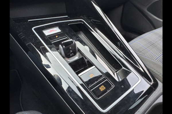 Volkswagen Golf GTE 245PK DSG HYBRID SPORT CAMERA/NAVI/IQ-LIGHT/HEAD-UP/SFEERVERL.