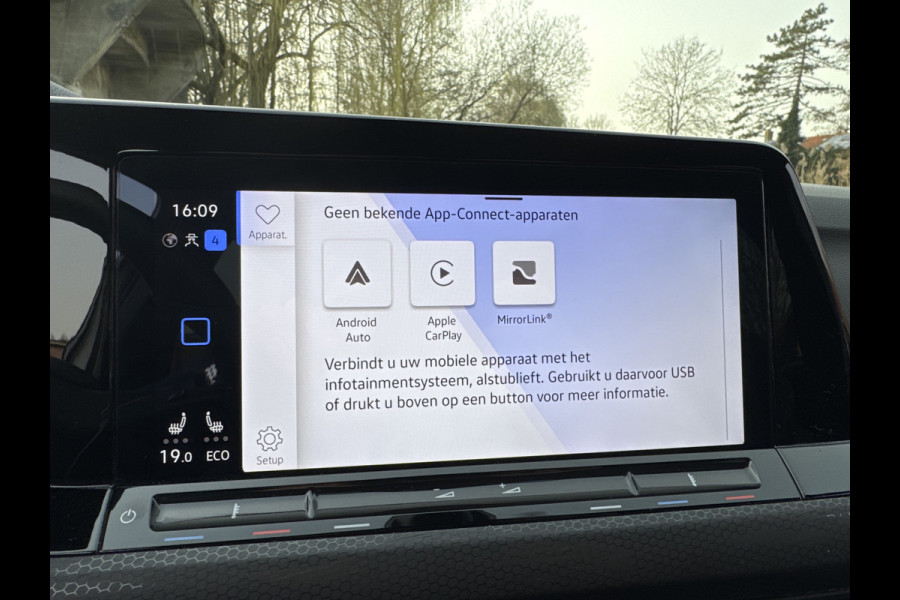 Volkswagen Golf GTE 245PK DSG HYBRID SPORT CAMERA/NAVI/IQ-LIGHT/HEAD-UP/SFEERVERL.