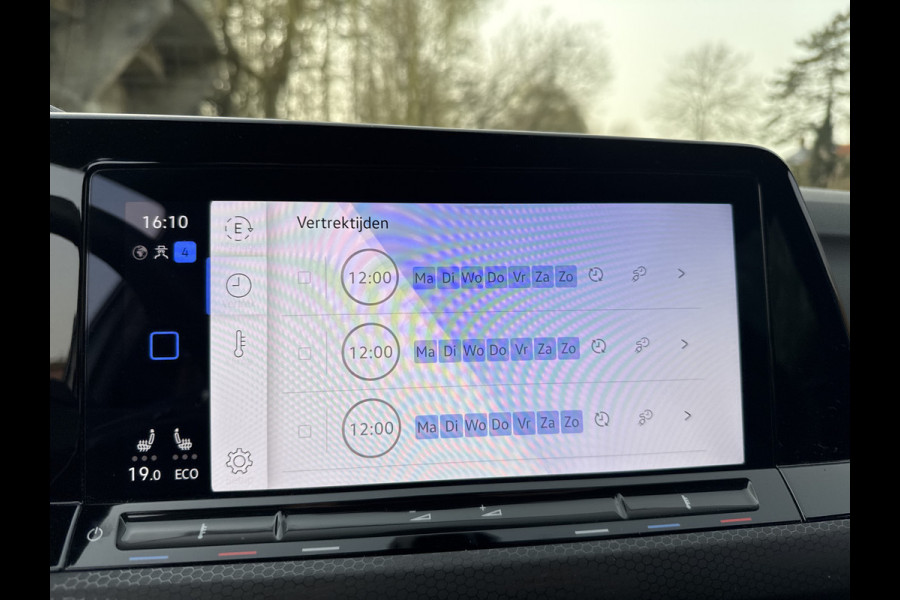 Volkswagen Golf GTE 245PK DSG HYBRID SPORT CAMERA/NAVI/IQ-LIGHT/HEAD-UP/SFEERVERL.