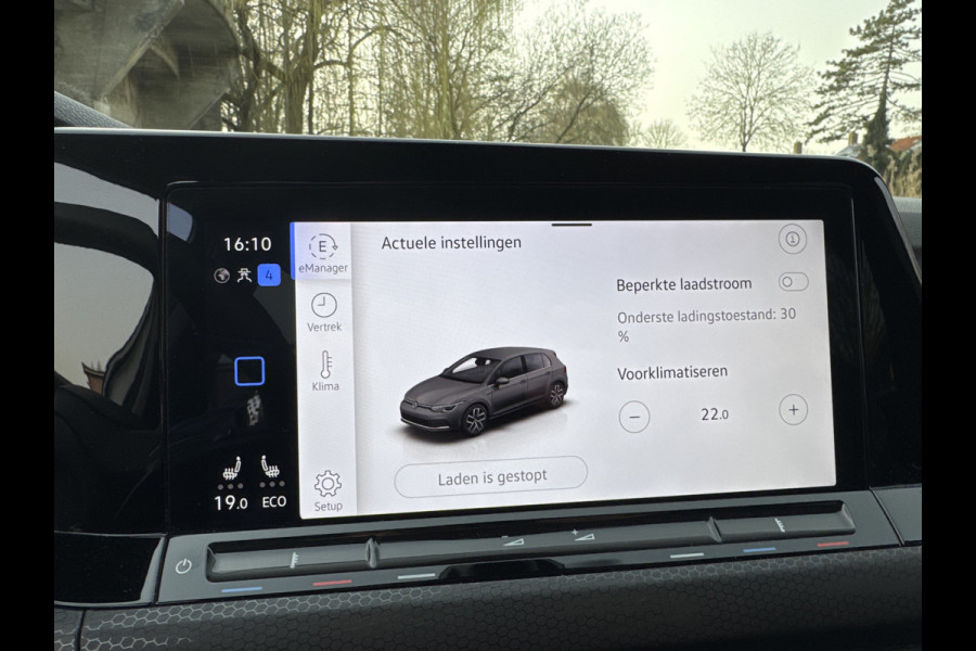 Volkswagen Golf GTE 245PK DSG HYBRID SPORT CAMERA/NAVI/IQ-LIGHT/HEAD-UP/SFEERVERL.