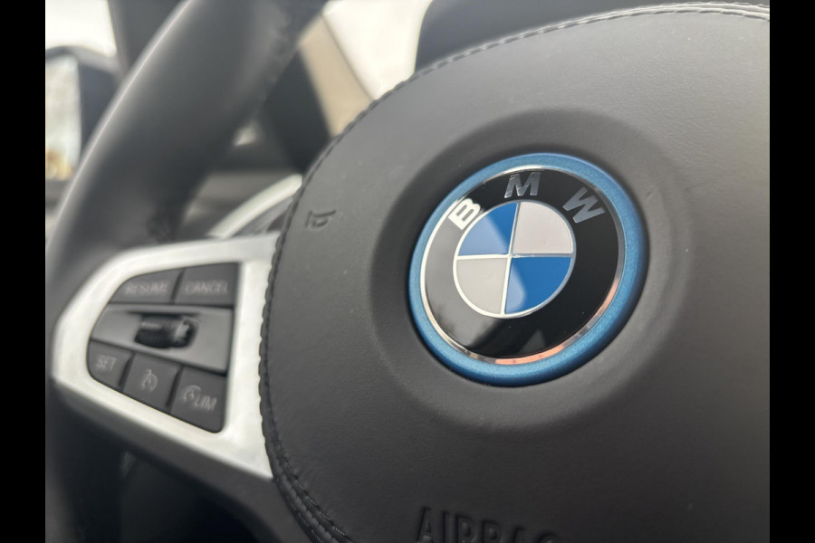 BMW X3 xDrive30e M Sport | Bellen voor bezichtiging | SCI | Plug-in Hybride | incl. BMW Service Inclusive (5 jaar/100.000 km) | M pakket | Harman Kardon | Sportstoelen | Elektrische stoelen met geheugenfunctie | 360 graden camera | Stoelverwarming | Keyless | Elektrische achterklep | Adaptive Led | High-beam Headlights Control | Head Up Display | Adaptief demping systeem