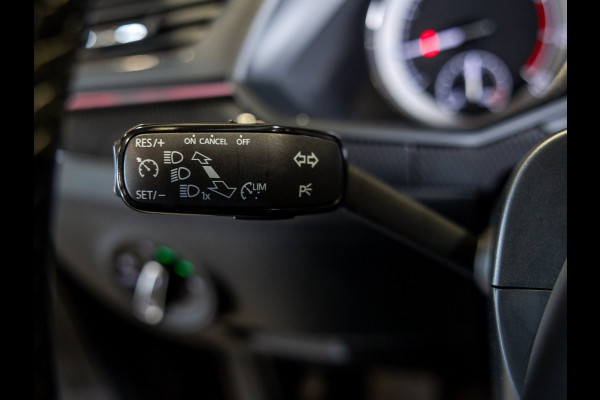 Škoda Superb Combi 1.5 TSI ACT Sportline Business / 150pk / Stoelverwarming / Elektrische stoelverstelling met geheugen /