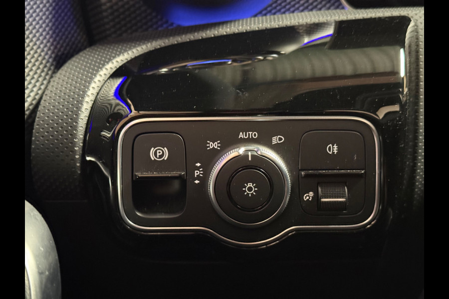 Mercedes-Benz A-Klasse 250 e Premium Plus | Pano | Sfeerverlichting | Memory | Camera | Carplay | Stoelverwarming |