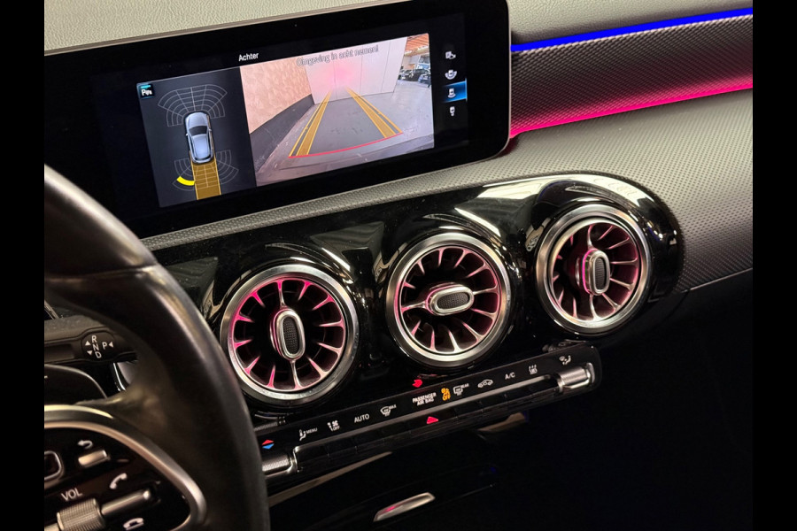 Mercedes-Benz A-Klasse 250 e Premium Plus | Pano | Sfeerverlichting | Memory | Camera | Carplay | Stoelverwarming |