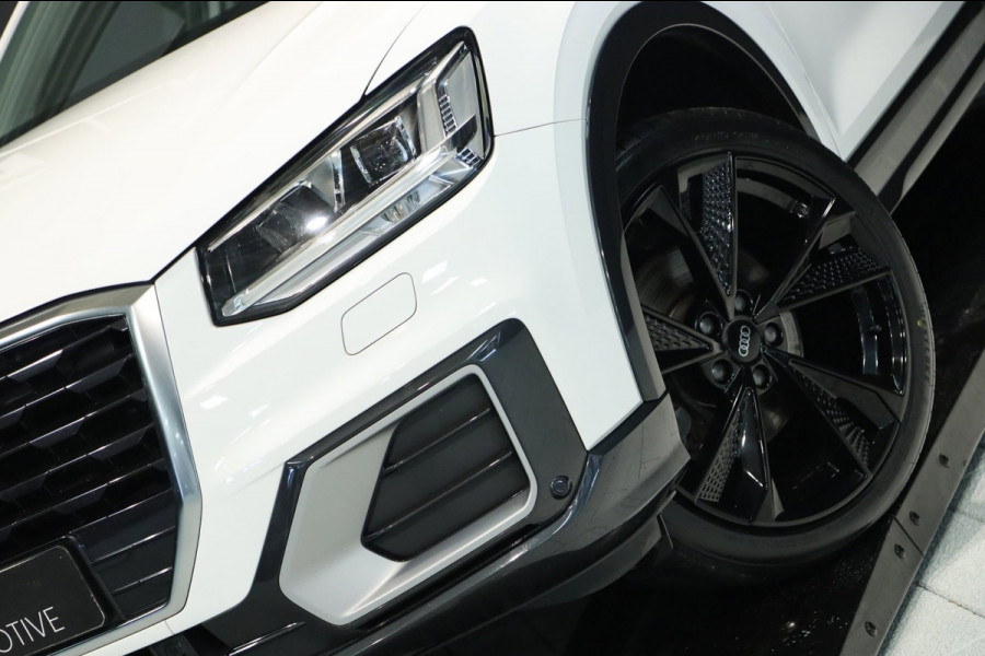 Audi Q2 1.4 TFSI ACT / PANODAK / VIRTUAL / KEYLESS / CARPLAY / STOELVERW
