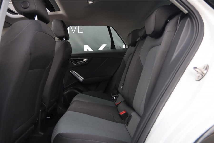 Audi Q2 1.4 TFSI ACT / PANODAK / VIRTUAL / KEYLESS / CARPLAY / STOELVERW