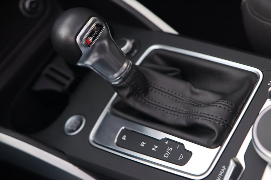 Audi Q2 1.4 TFSI ACT / PANODAK / VIRTUAL / KEYLESS / CARPLAY / STOELVERW