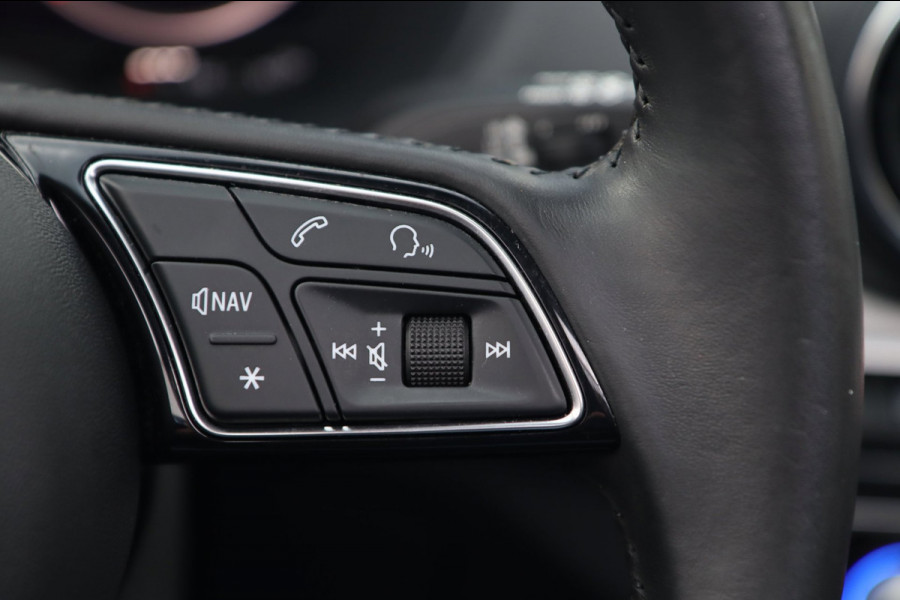 Audi Q2 1.4 TFSI ACT / PANODAK / VIRTUAL / KEYLESS / CARPLAY / STOELVERW