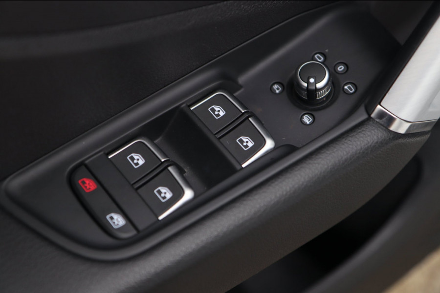 Audi Q2 1.4 TFSI ACT / PANODAK / VIRTUAL / KEYLESS / CARPLAY / STOELVERW