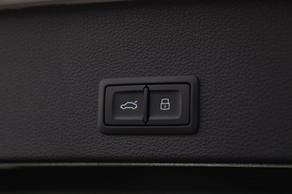 Audi Q2 1.4 TFSI ACT / PANODAK / VIRTUAL / KEYLESS / CARPLAY / STOELVERW