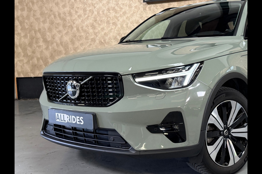 Volvo XC40 1.5 T4 Plug-in hybrid Ultimate Dark | Harman kardon | Pano | Stuur/Stoel verwarming | Camera