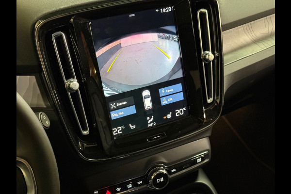 Volvo XC40 1.5 T4 Plug-in hybrid Ultimate Dark | Harman kardon | Pano | Stuur/Stoel verwarming | Camera